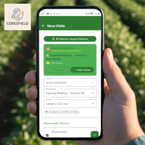 Consultor usando CeresField no campo
